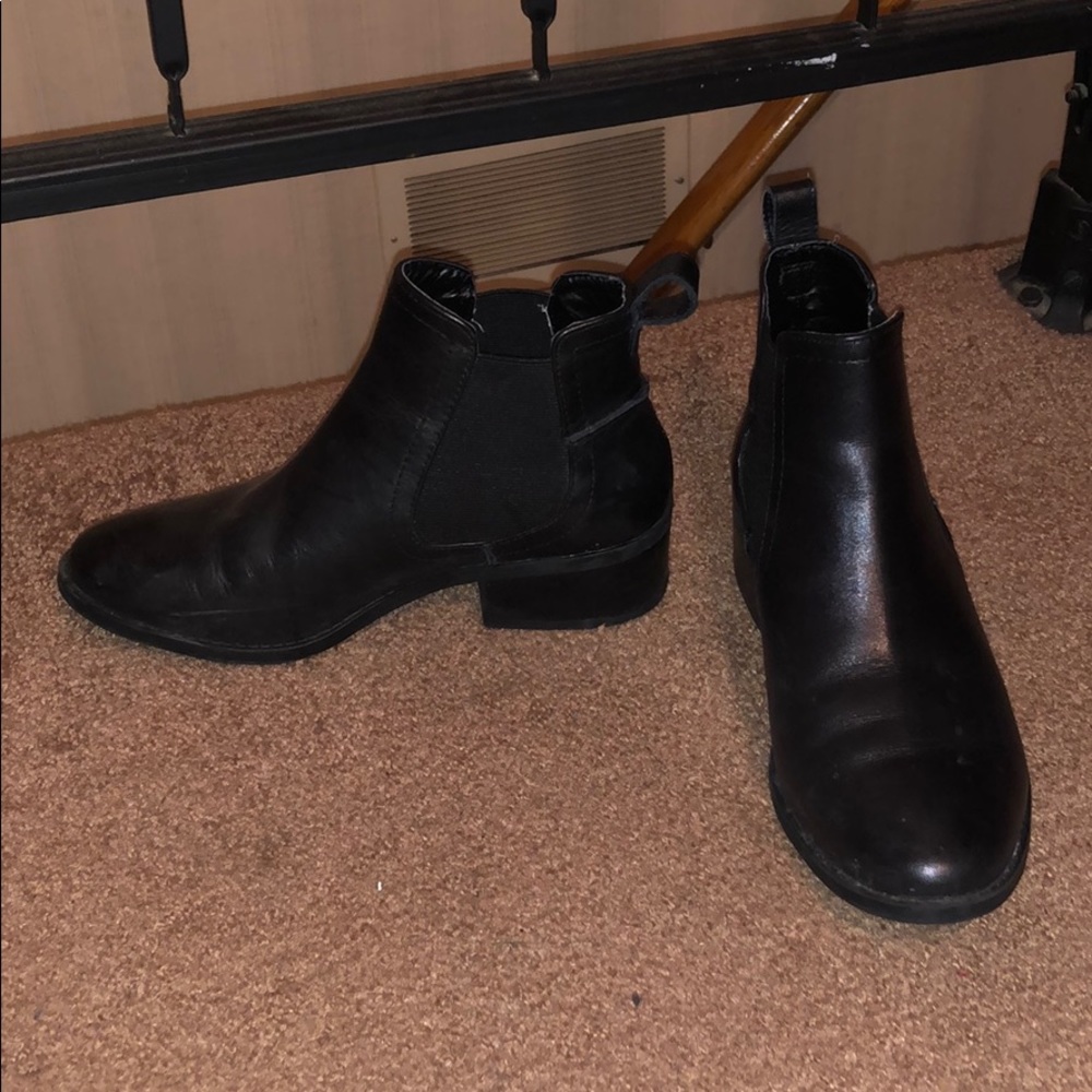 Steve Madden Chelsea Bootie